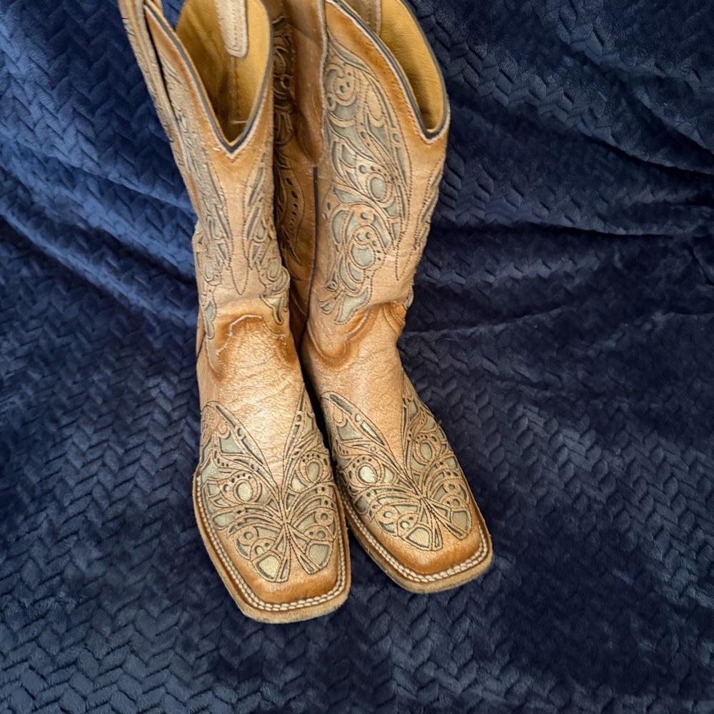 Children's Embroidered Tan Boots